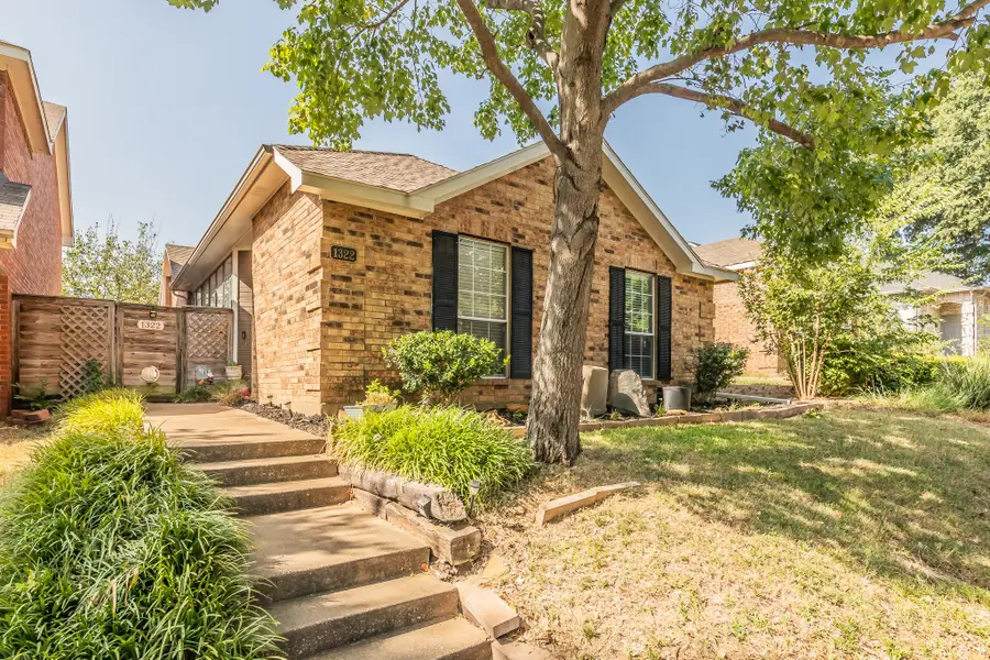 1322 Overlook Drive, Lewisville, TX 75067 - #2