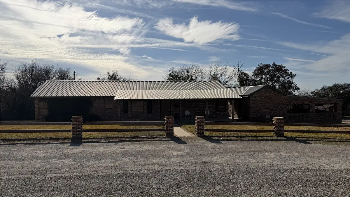 5 W Hwy 84, Goldthwaite, TX 76844 - #1