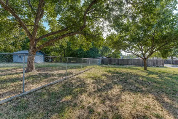 6558 Garland Avenue, Fort Worth, TX 76116