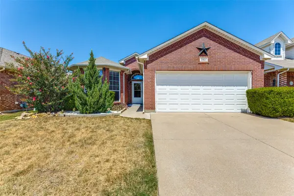 3921 Old Richwood Lane, Fort Worth, TX 76244