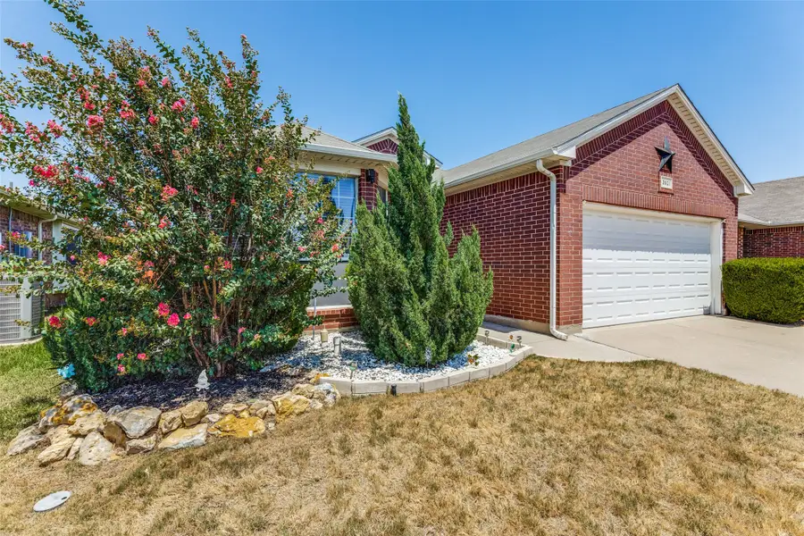 3921 Old Richwood Lane, Fort Worth, TX 76244 - #2