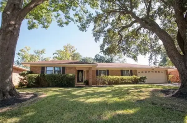 7453 Camelback Drive, Shreveport, LA 71105