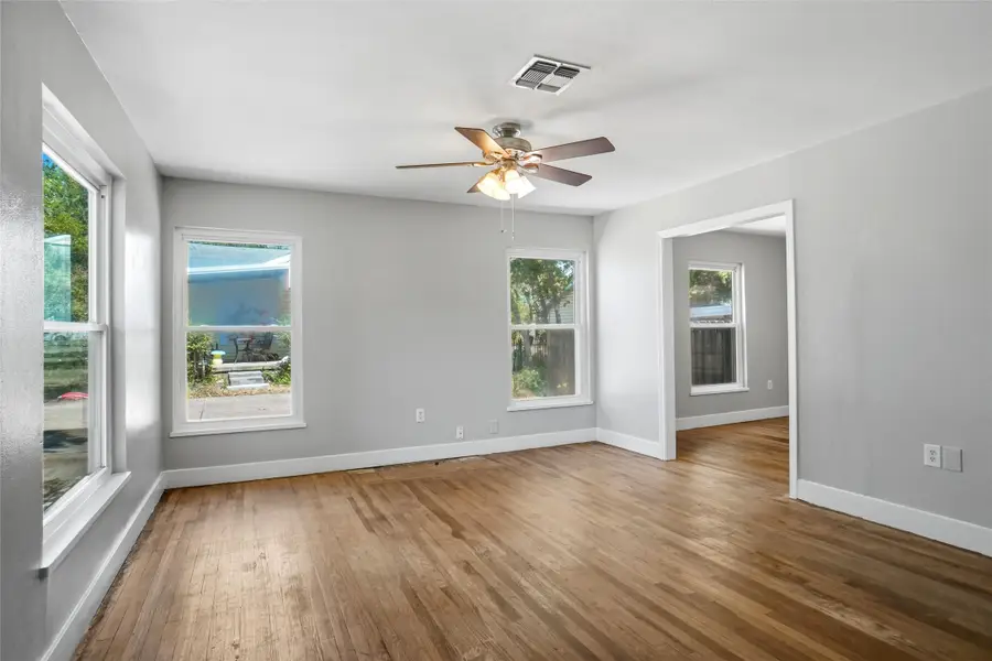 4005 Medford Road, Fort Worth, TX 76103 - #3