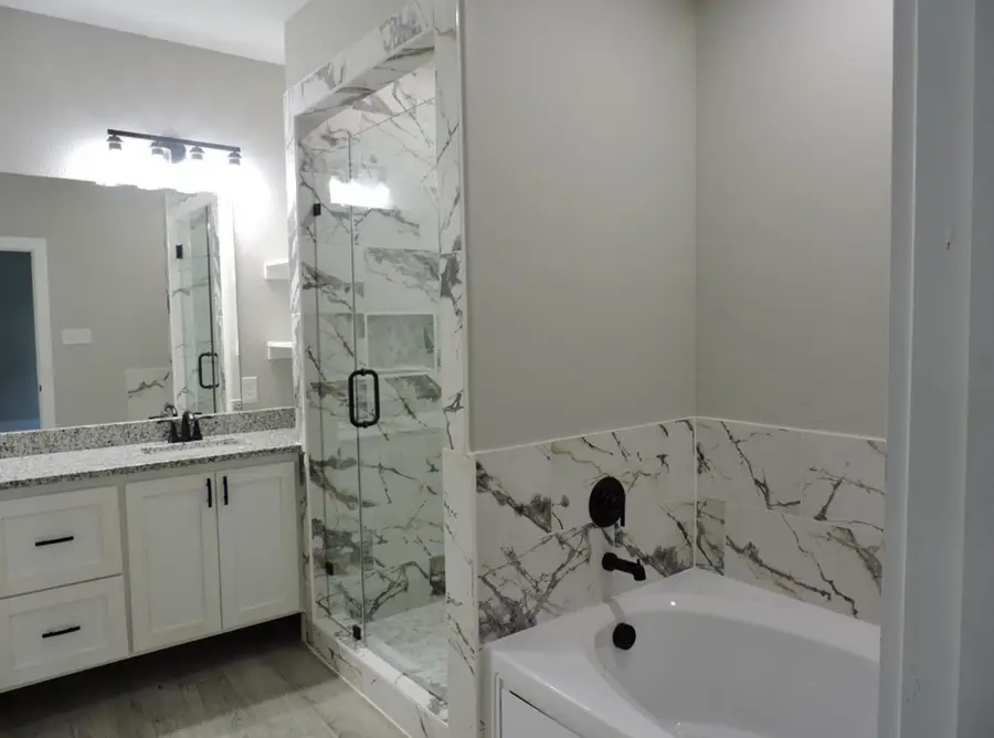210 Holiday, Arlington, TX 75156 - #3