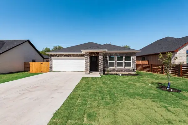 2512 Sheraton Drive, Fort Worth, TX 76105