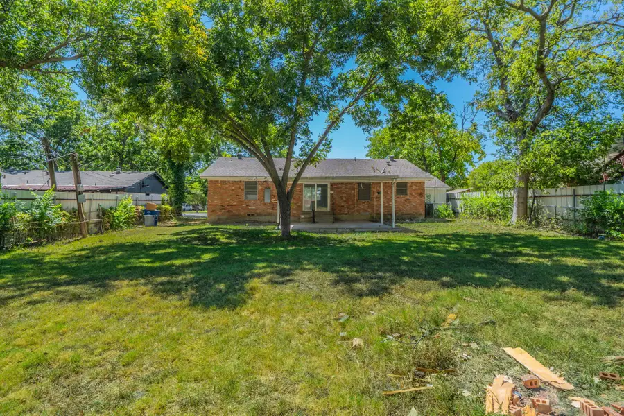 3510 Kingsford Avenue, Dallas, TX 75227 - #3