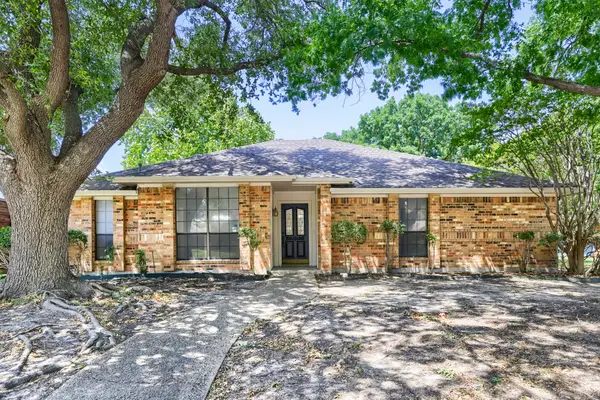 734 Swallow Drive, Coppell, TX 75019