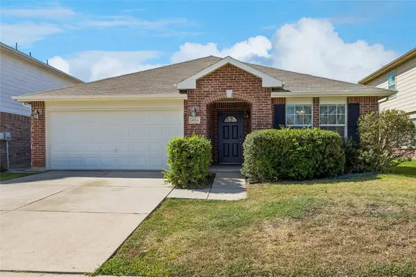 4524 Willow Rock Lane, Fort Worth, TX 76244