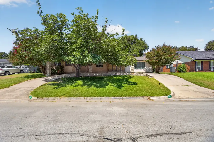 4509 Starlight Drive, Haltom City, TX 76117 - #2