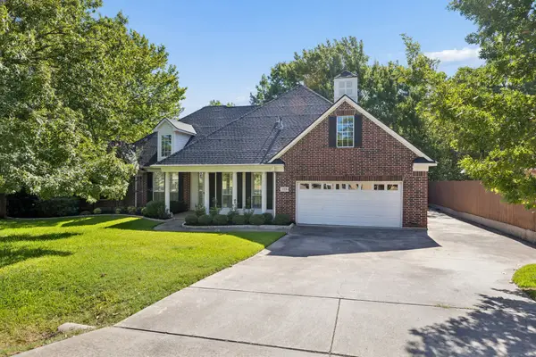 3718 Lakeview Drive, Grapevine, TX 76051