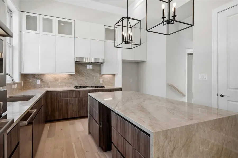 4074 Oak Circle, Addison, TX 75001 - #3