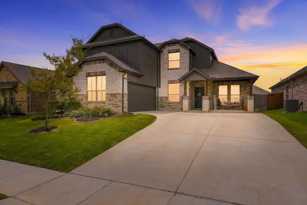 401 Llano Lane, Red Oak, TX 75154