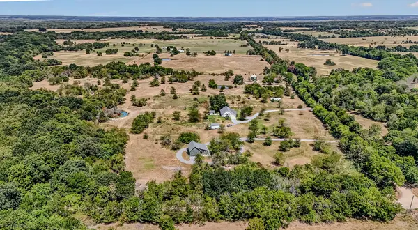 1530 County Road 3925, Wolfe City, TX 75449