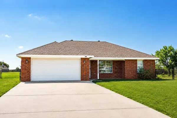 708 Daniel Court, Collinsville, TX 76233