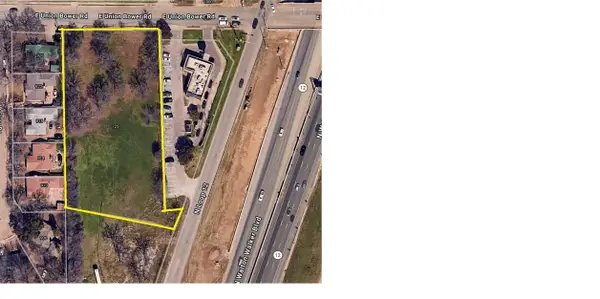 725 N Walton Walker Boulevard, Irving, TX 75061