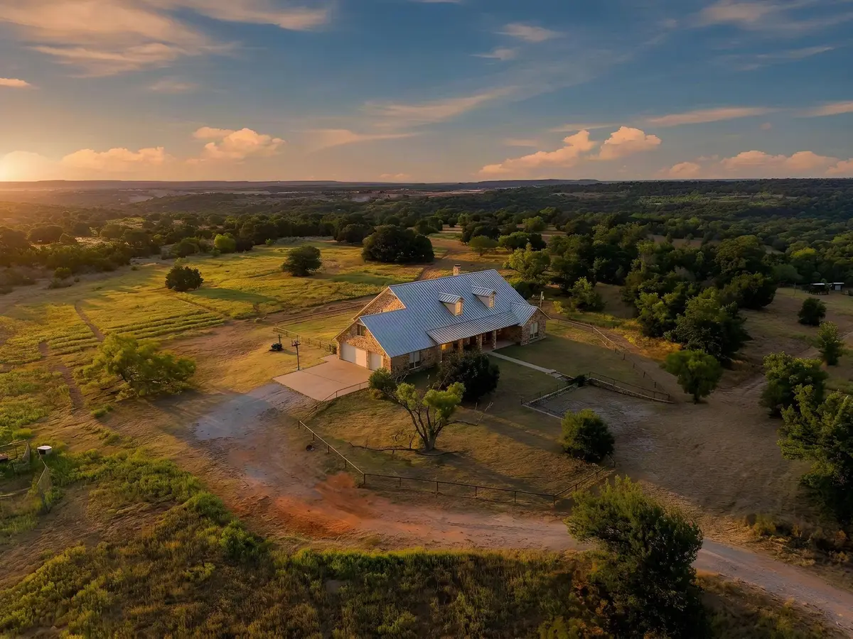 4350 Village Bend Road, Mineral Wells, TX 76067 - #1