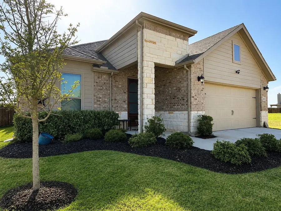 141 Trinity Street, Grandview, TX 76050 - #2