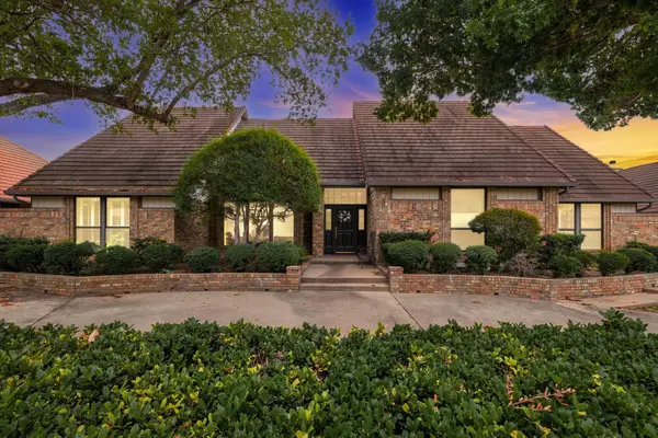 923 Wellington Drive, Duncanville, TX 75137