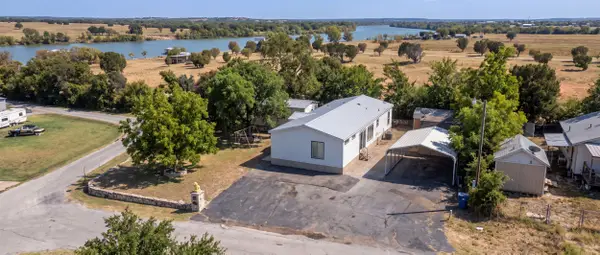 2453 S Valley Ridge Drive, Granbury, TX 76048