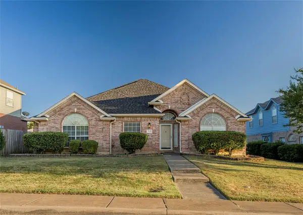 1532 Mill Creek Drive, DeSoto, TX 75115