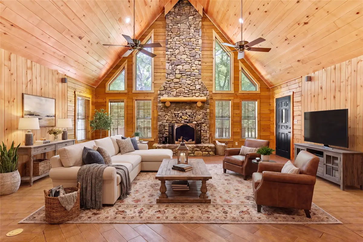 1147 Rs County Road 3503, Emory, TX 75440 - #1