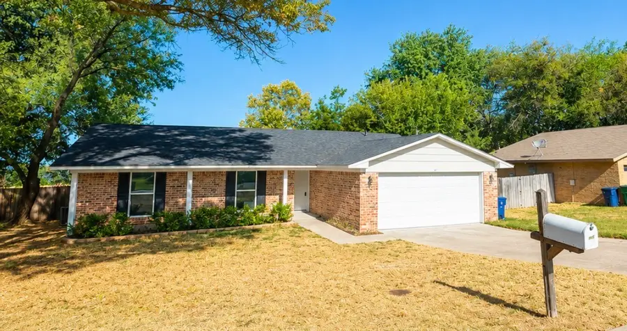 102 S Sendero Drive, Decatur, TX 76234 - #2