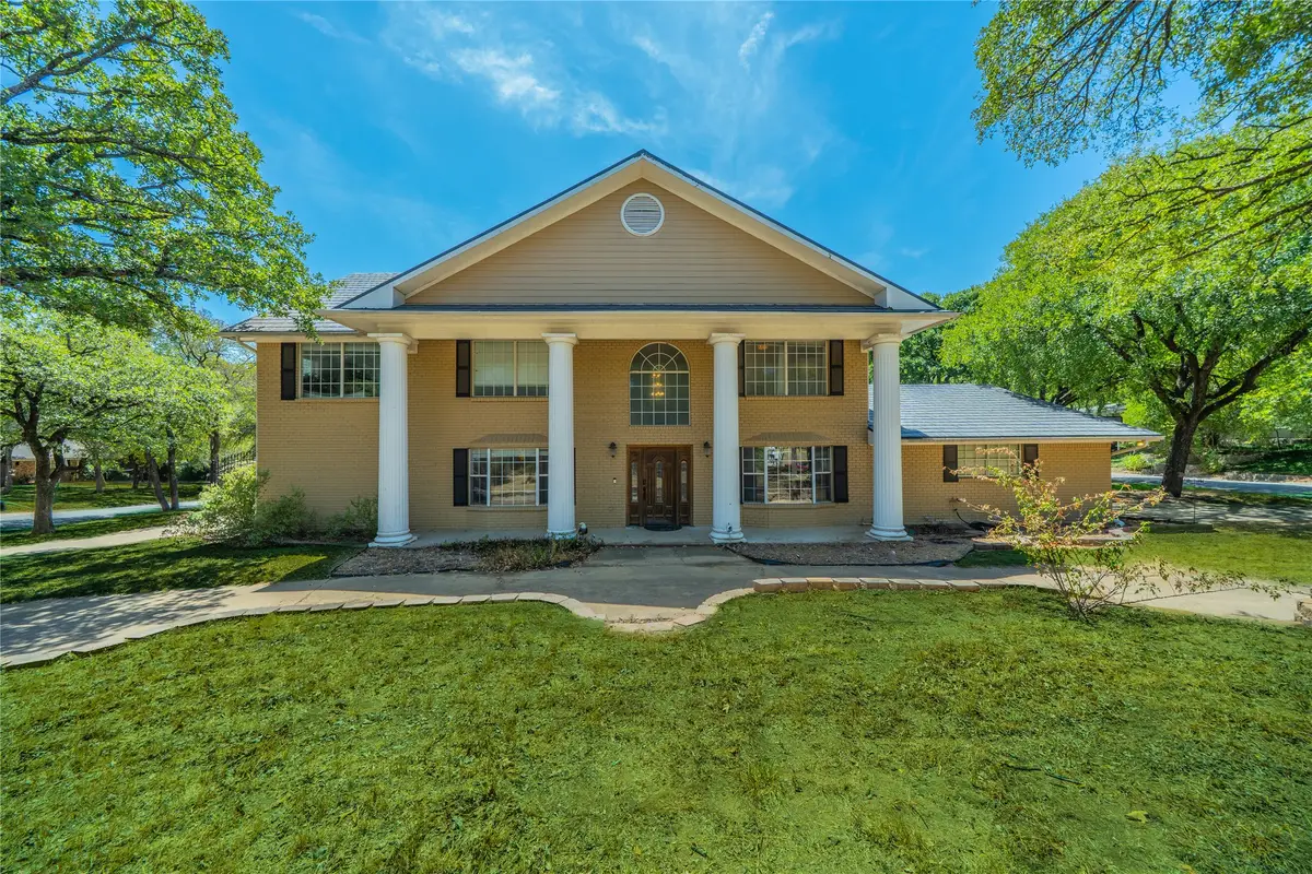 1202 Driftwood Drive, Euless, TX 76040 - #1