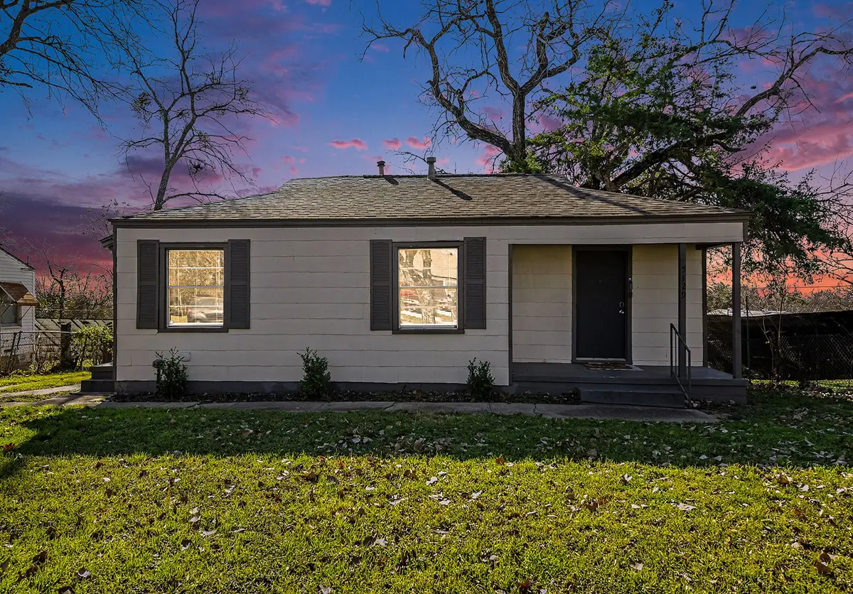 5129 Penrod Court, River Oaks, TX 76114 - #1