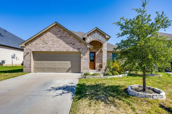 112 Everest Court, Burleson, TX 76028