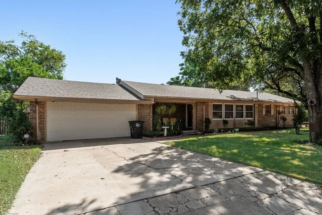 919 Surry Place Drive, Cleburne, TX 76033 - #1
