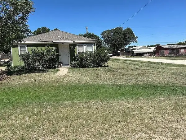 2301 E 1st Street, Petersburg, TX 79250