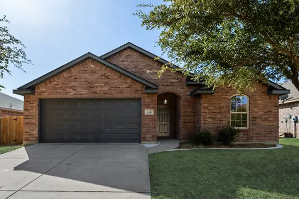 250 Kennedy Drive, Crowley, TX 76036