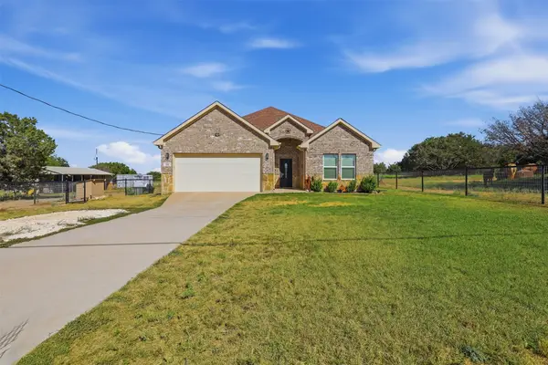 328 Ridge Drive N, Cleburne, TX 76033