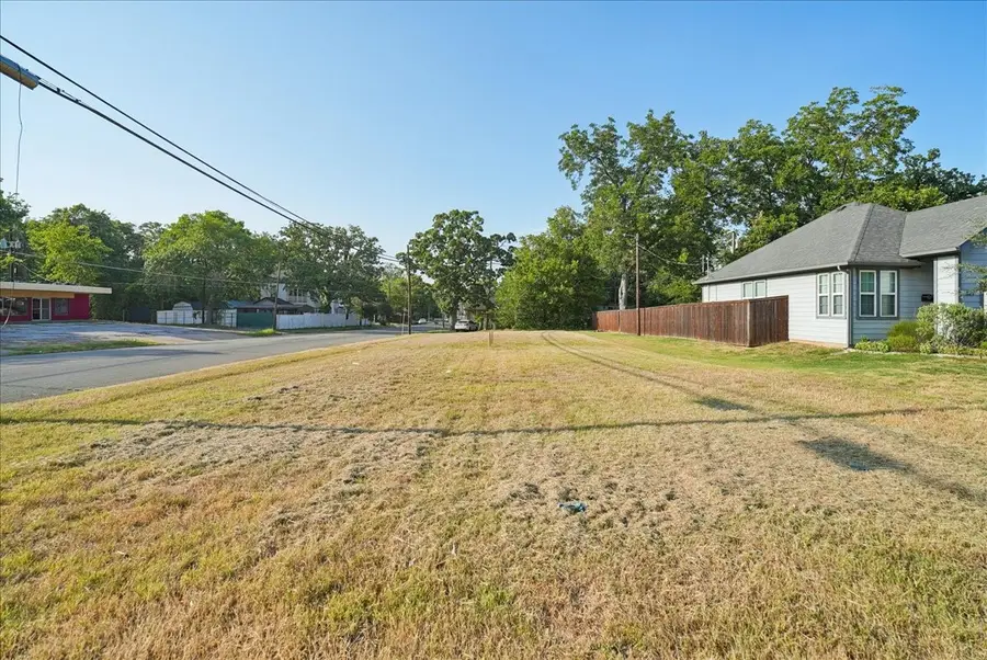 930 S Mirick Avenue, Denison, TX 75020 - #3