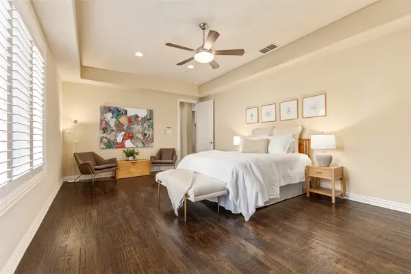2811 Hood Street #E, Dallas, TX 75219