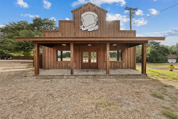6401 Rock Creek Road, Waco, TX 76708