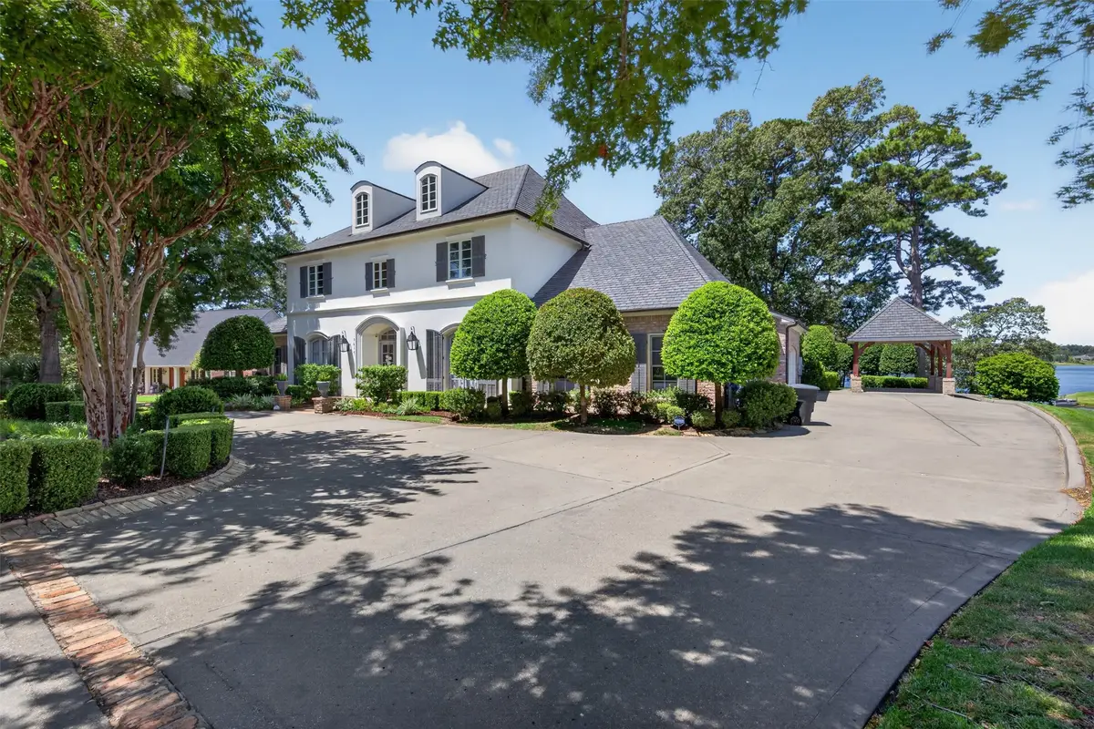 1074 Waters Edge Circle, Shreveport, LA 71106 - #1