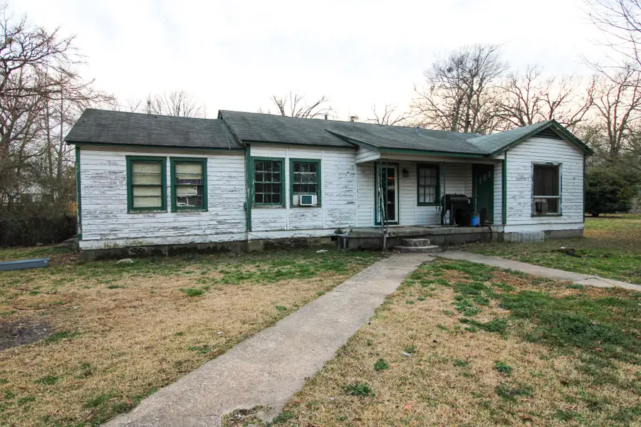 204 Roosevelt, Hooks, TX 75561 - #2