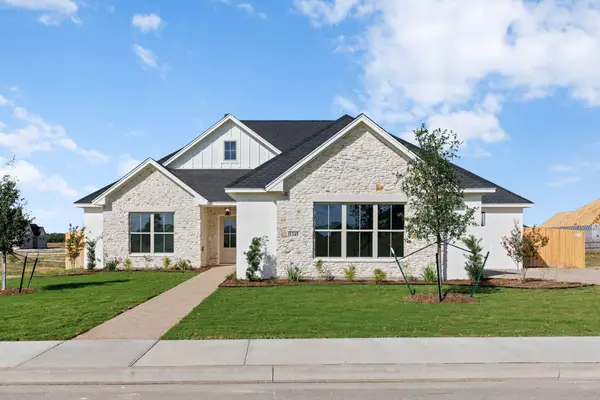 1345 Tahonta Drive, Hewitt, TX 76643