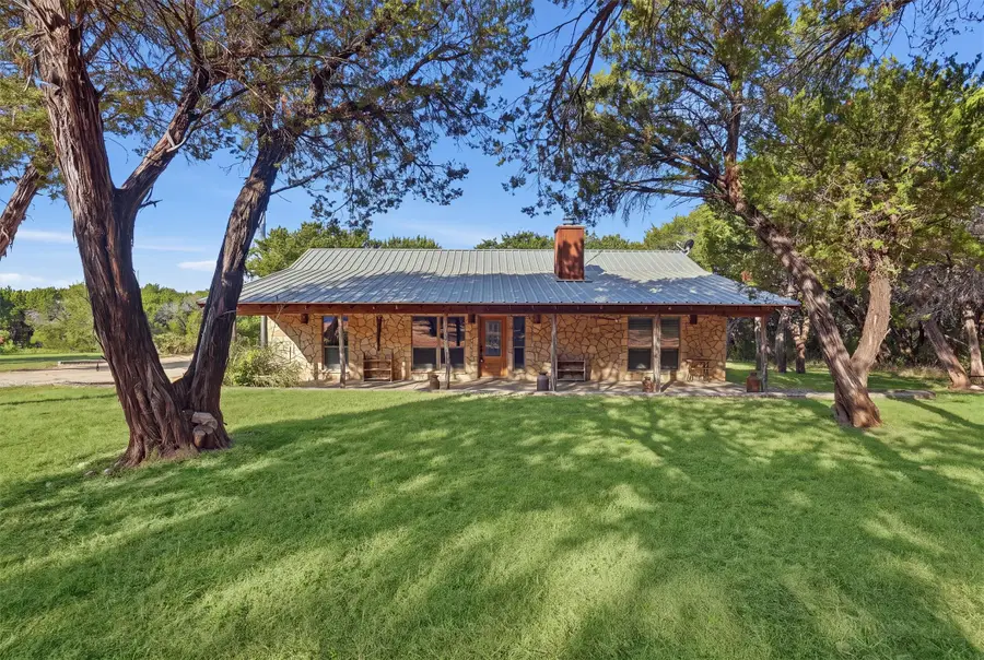 1136 County Road 306b, Rainbow, TX 76077 - #2