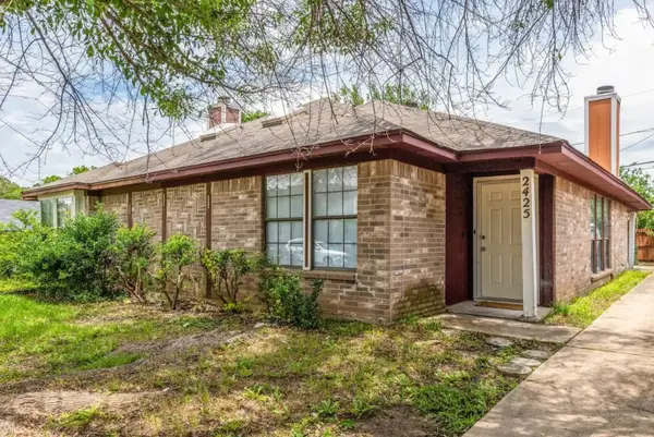 2425 Summer Place Drive, Arlington, TX 76014