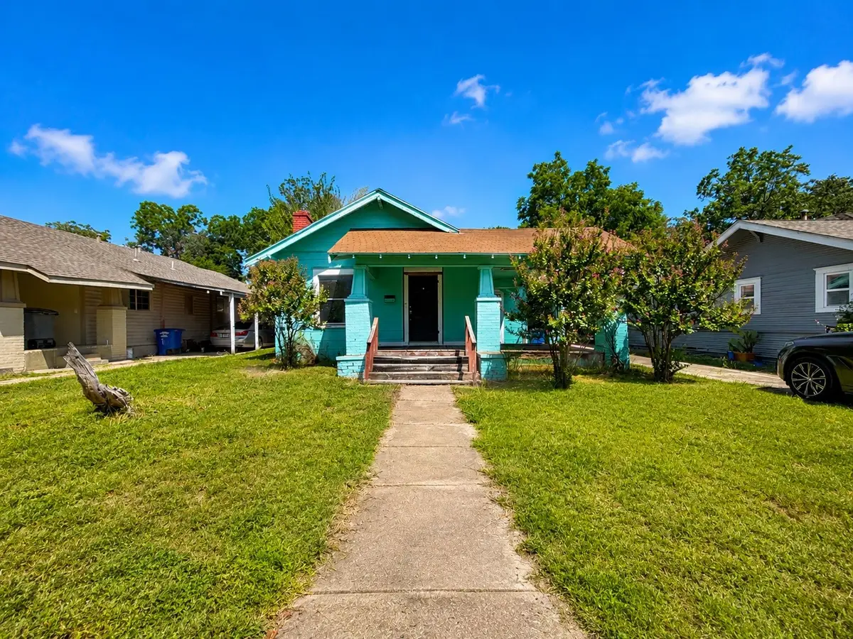 707 W Brooklyn Avenue, Dallas, TX 75208 - #1