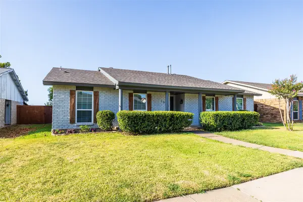 1948 Rambling Ridge Lane, Carrollton, TX 75007