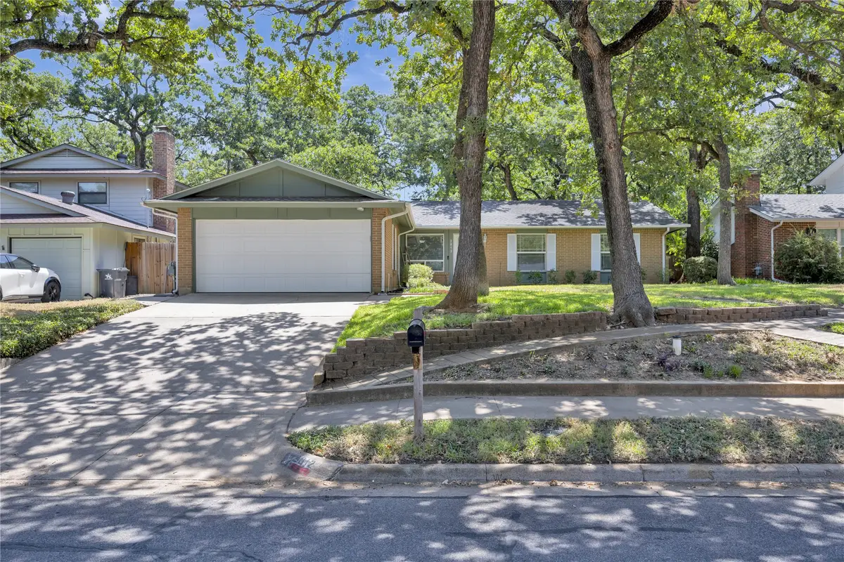 2812 Norwood Lane, Arlington, TX 76013 - #1