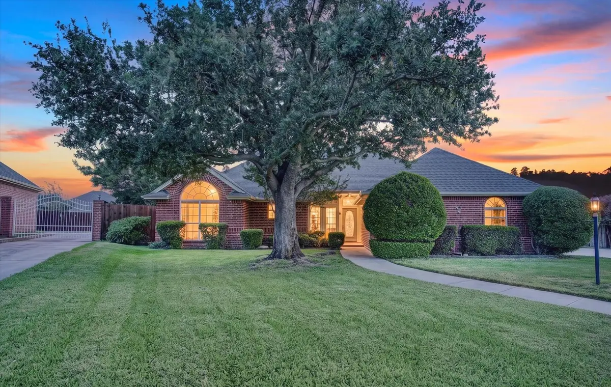 729 Bent Tree Court, Hurst, TX 76054 - #1