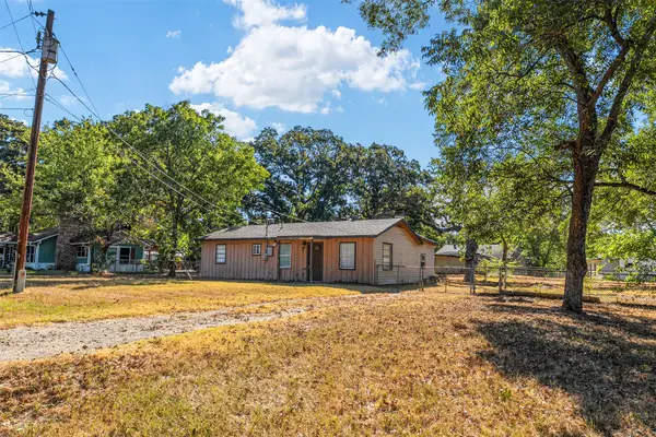 116 Wildwood Crossover Street, Gun Barrel City, TX 75156