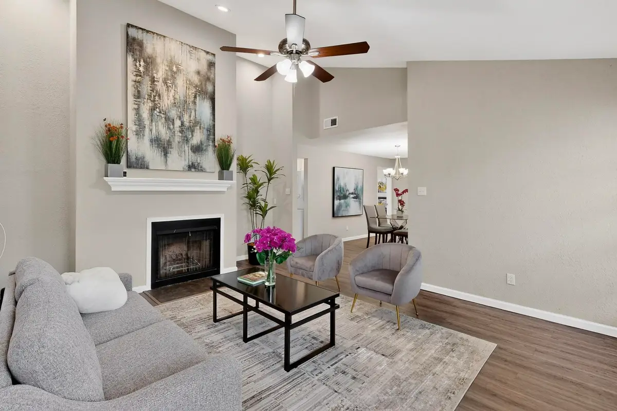 218 N Beacon Street #108, Dallas, TX 75214 - #1