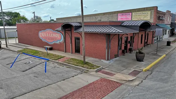 201 Clay St., Nocona, TX 76255