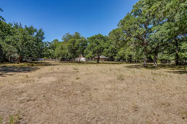 1377 E Gibtown Road, Poolville, TX 76487