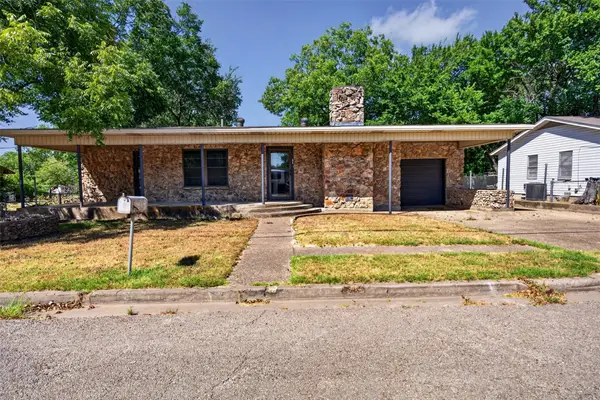 702 N Rita Street, Lacy Lakeview, TX 76705